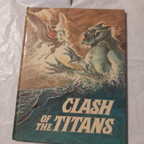 Clash of the titans book - Picture 1 of 6